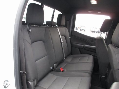 Used 2023 Chevrolet Colorado W/T image 19