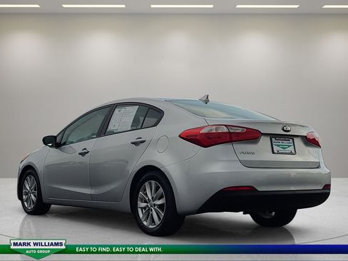 Used 2015 Kia Forte LX w/ Popular Package FWD image 6