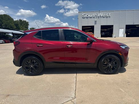 Used 2025 Buick Encore GX Sport Touring w/ Advanced Technology Package FWD image 4