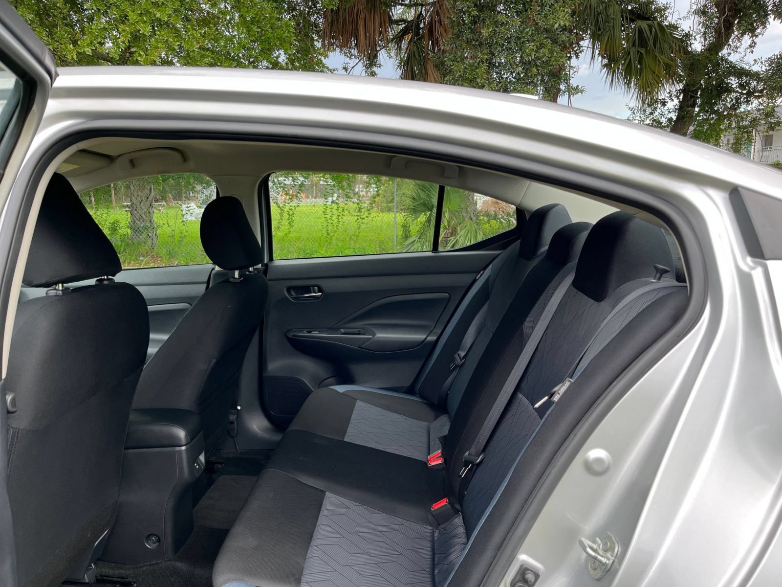 Used 2025 Nissan Versa SV FWD image 22