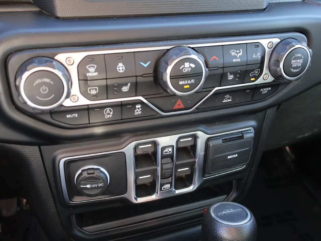 Used 2023 Jeep Gladiator Sport AWD/4WD image 34