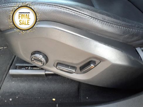 Used 2024 Volvo XC60 B5 Plus image 12