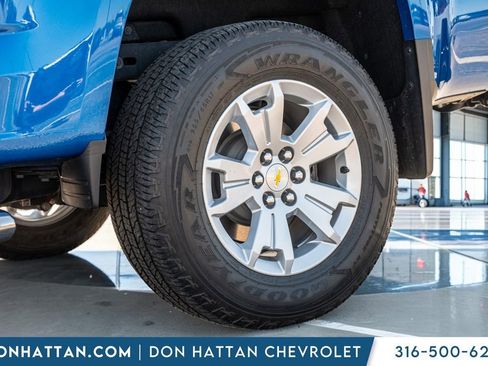 Used 2022 Chevrolet Colorado LT w/ Luxury Package AWD/4WD image 36