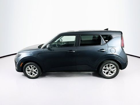 Used 2025 Kia Soul LX w/ LX Technology Package image 4