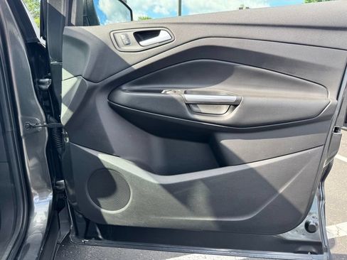 Certified 2017 Ford Escape Titanium FWD image 13