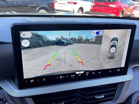 Certified 2025 Ford Explorer ST-Line w/ ST-Line Street Pack image 21