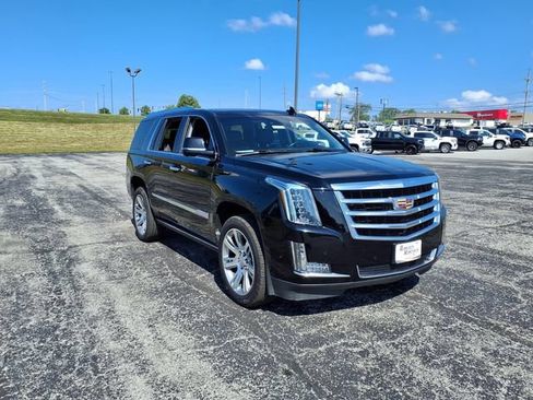 Used 2020 Cadillac Escalade Premium Luxury AWD/4WD image 3