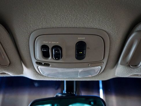 Used 2003 Buick Park Avenue Ultra FWD image 26