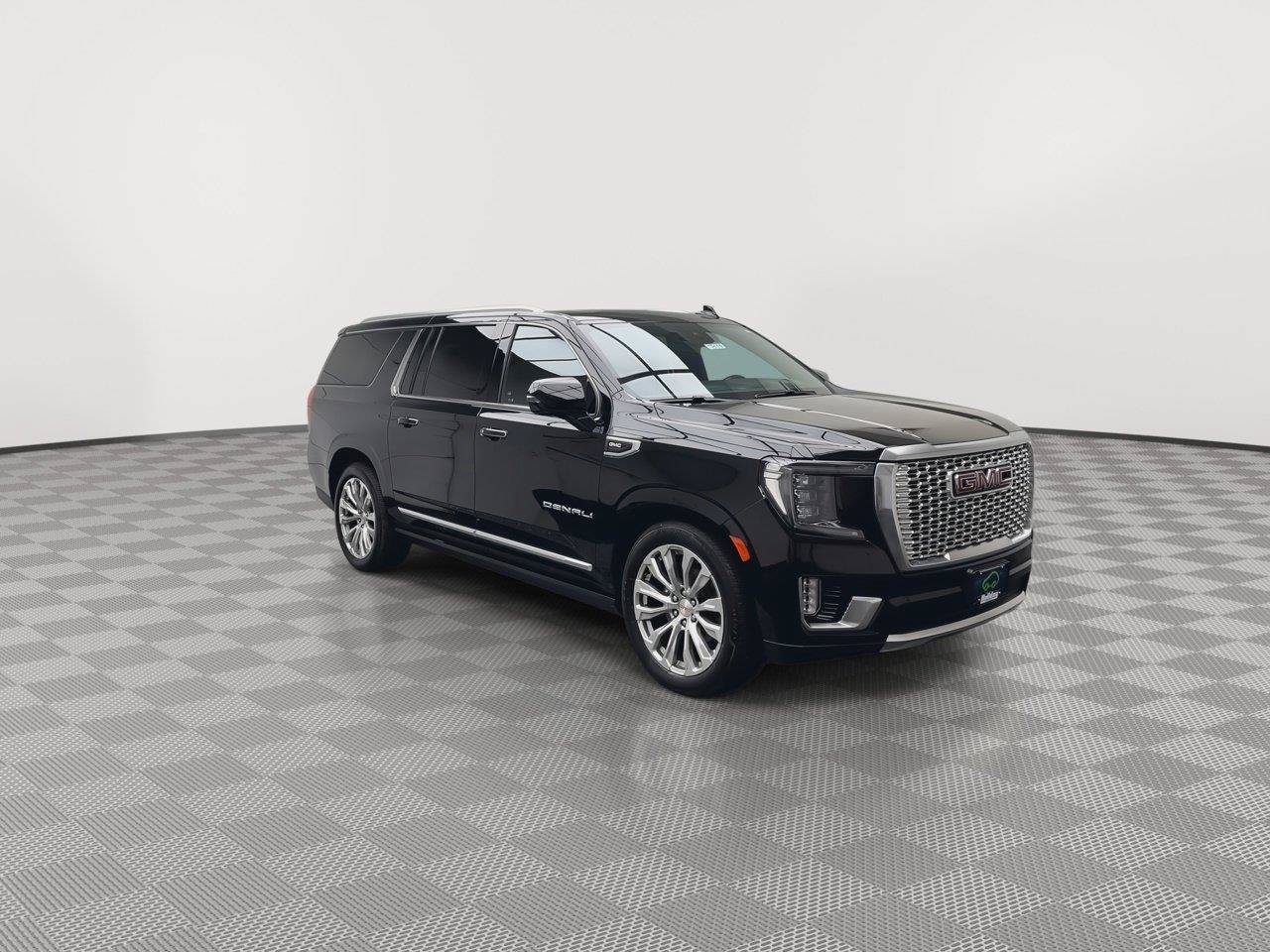 Certified 2024 GMC Yukon XL Denali w/ Advanced Technology Package AWD/4WD image 38