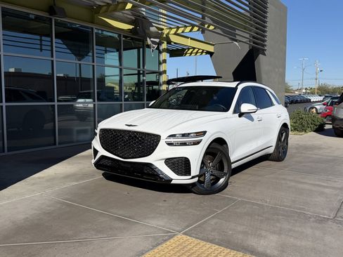 Used 2025 Genesis GV70 2.5T w/ Sport Prestige Package image 2