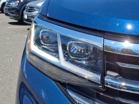 Used 2023 Volkswagen Atlas Cross Sport SE AWD/4WD image 9