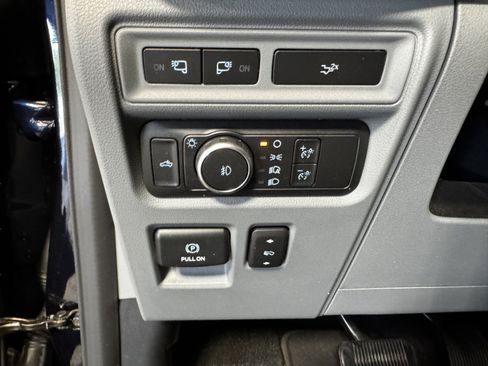 Used 2022 Ford F150 Lariat RWD image 22