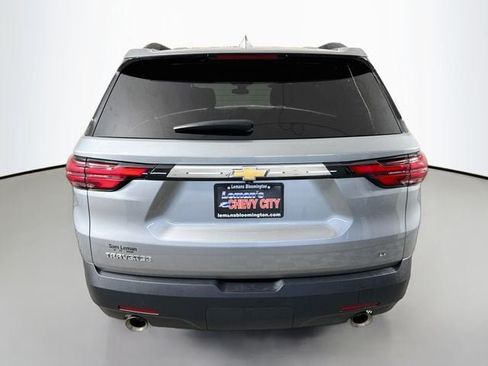 Used 2023 Chevrolet Traverse LT FWD image 6