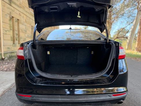 Used 2014 Ford Fusion SE FWD image 20