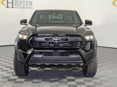 Used 2025 Toyota Tacoma TRD Off-Road w/ TRD Off Road Premium Package AWD/4WD image 3