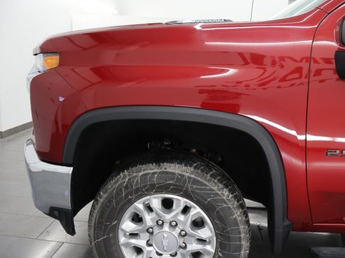 Used 2020 Chevrolet Silverado 2500 LTZ w/ Z71 Off-Road Package AWD/4WD image 33