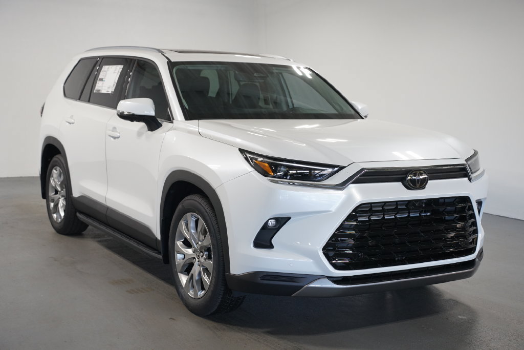 New 2026 Toyota Grand Highlander AWD Hybrid image 3