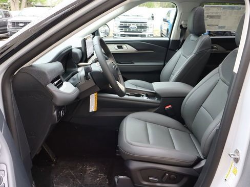 New 2026 Ford Explorer Active AWD/4WD image 24