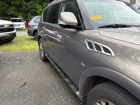Used 2017 INFINITI QX80 4WD image 12