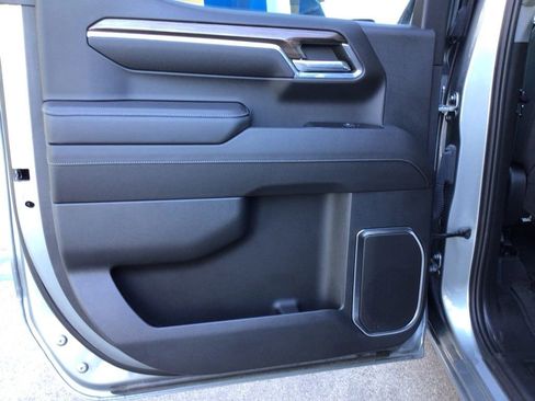 Used 2023 Chevrolet Silverado 1500 RST image 19