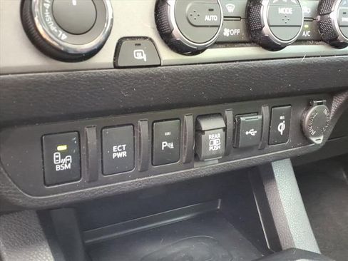 Used 2023 Toyota Tacoma TRD Pro AWD/4WD image 27