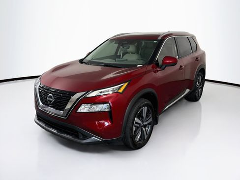Used 2023 Nissan Rogue SL w/ SL Premium Package FWD image 3