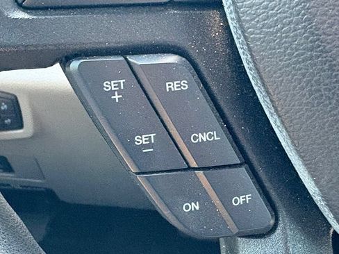 Used 2022 Ford F250 XLT w/ XLT Premium Package AWD/4WD image 14