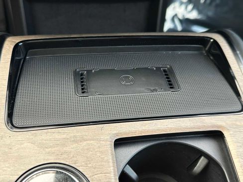 New 2025 Volvo EX90 Plus w/ Protection Package Premier image 34