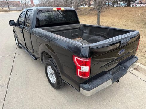 Used 2018 Ford F150 XLT AWD/4WD image 4