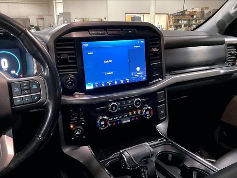 Used 2021 Ford F150 Lariat w/ Equipment Group 502A High AWD/4WD image 6