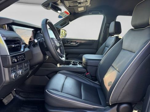 Certified 2025 GMC Yukon Elevation AWD/4WD image 9