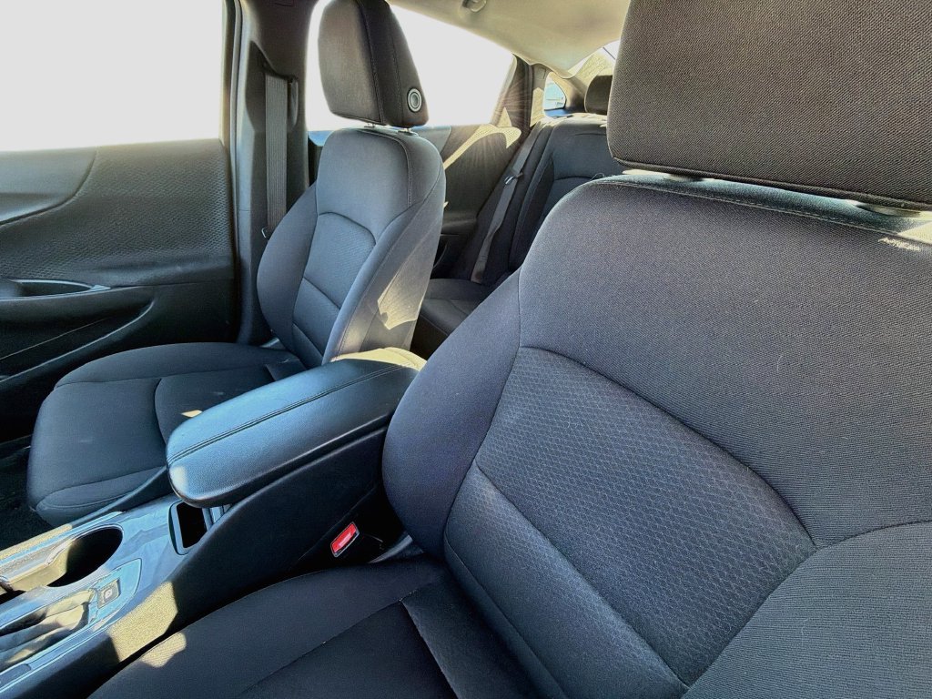Used 2023 Chevrolet Malibu LT FWD image 11