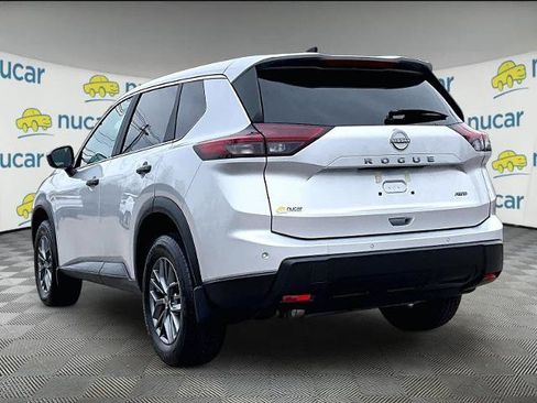 Used 2025 Nissan Rogue S AWD/4WD image 4