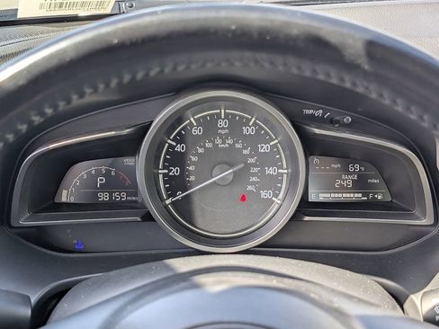 Used 2018 MAZDA MAZDA3 Touring FWD image 12