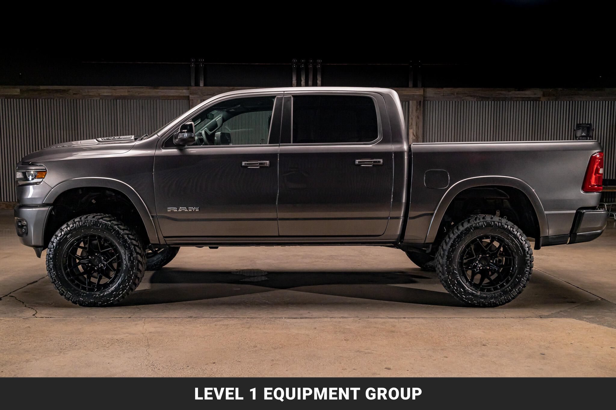 Used 2025 RAM 1500 Laramie w/ Sport Appearance Package AWD/4WD image 6