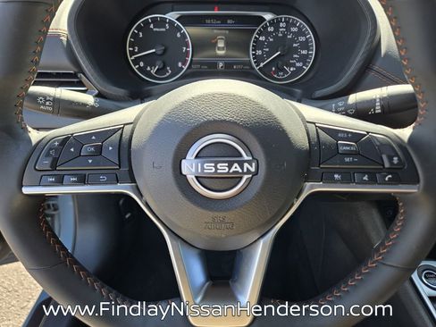 Used 2025 Nissan Sentra SR image 28