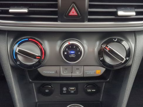 Used 2020 Hyundai Kona SEL image 25