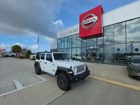 Used 2024 Jeep Wrangler Unlimited Sport AWD/4WD image 1