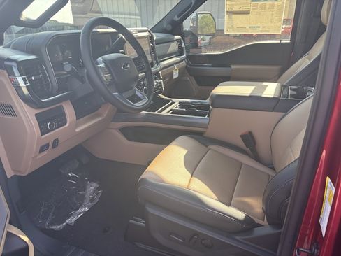 New 2025 Ford F350 Lariat w/ Chrome Package image 7