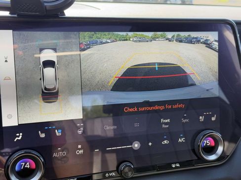 Used 2024 Lexus RX 500h F Sport image 11