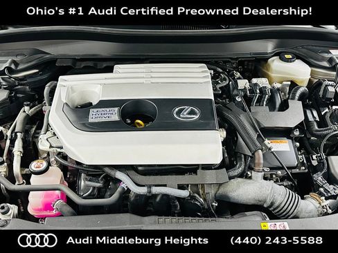 Used 2020 Lexus UX 250h w/ Premium Package AWD/4WD image 32