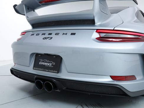 Used 2018 Porsche 911 GT3 image 17