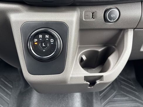 Used 2023 Ford E-Transit Medium Roof RWD image 25