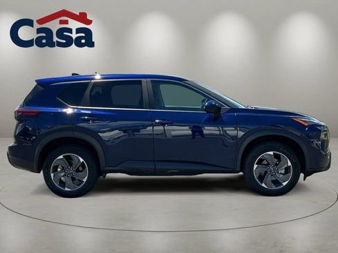 Used 2025 Nissan Rogue SV FWD image 6