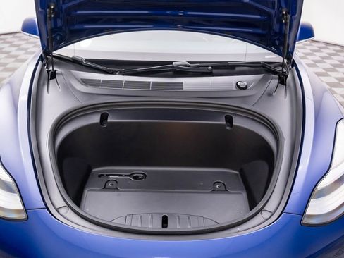 Used 2020 Tesla Model 3 Standard Range Plus image 30