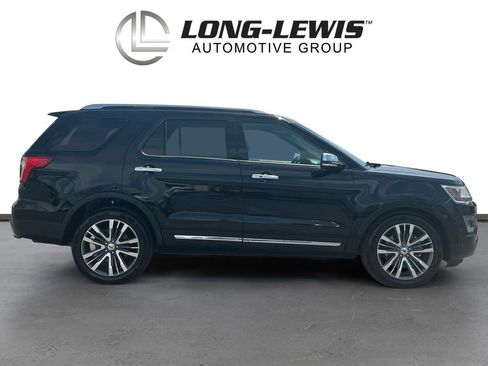 Used 2017 Ford Explorer Platinum AWD/4WD image 8