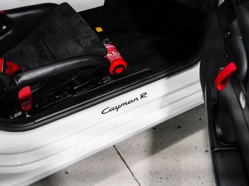 Used 2012 Porsche Cayman R image 25