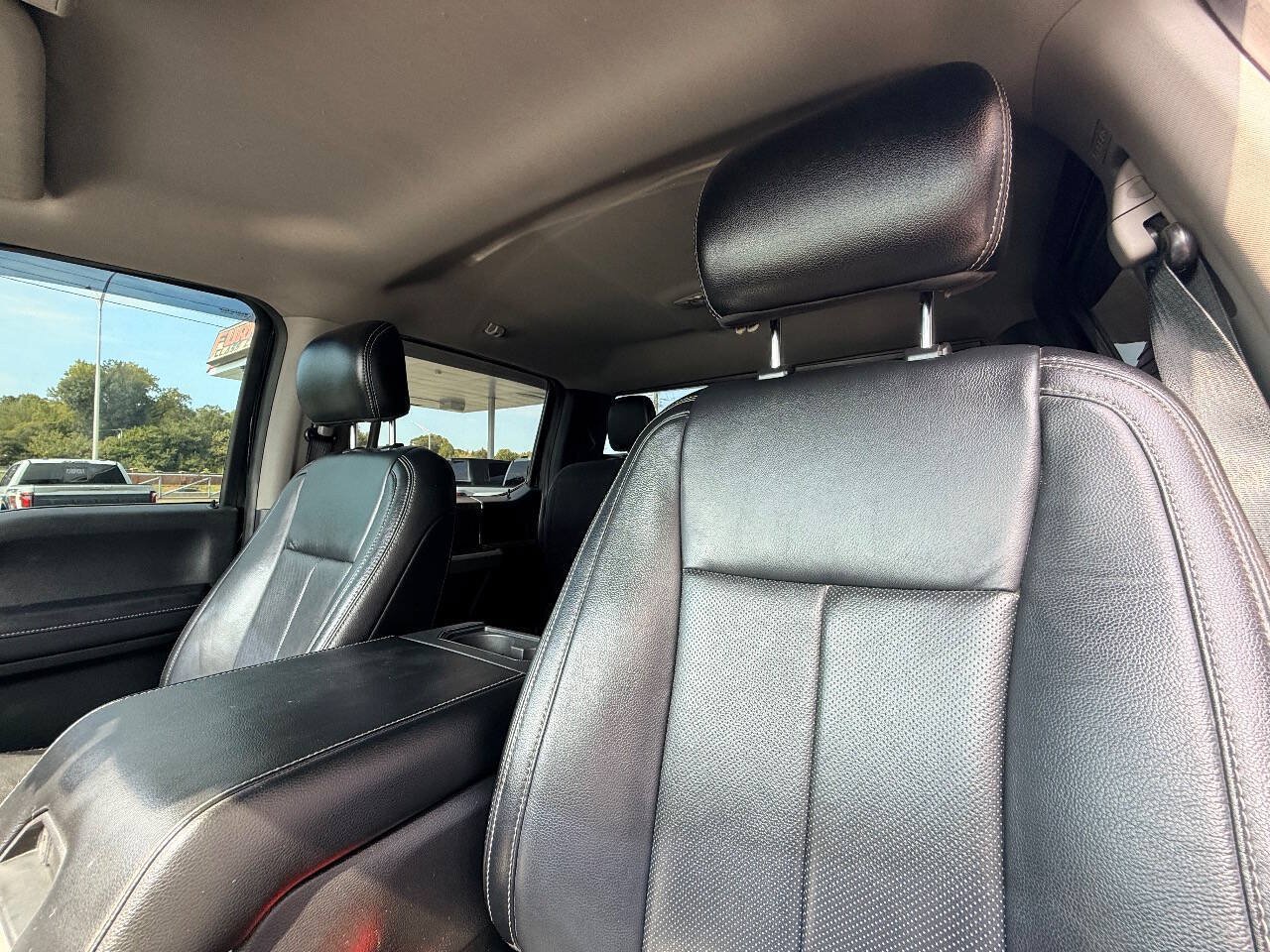 Used 2020 Ford F250 Lariat w/ Lariat Value Package AWD/4WD image 32