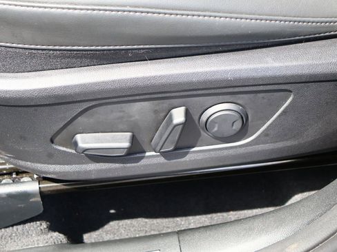 Used 2024 Kia Sorento SX image 19