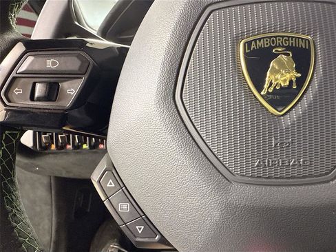 Used 2023 Lamborghini Huracan STO image 24
